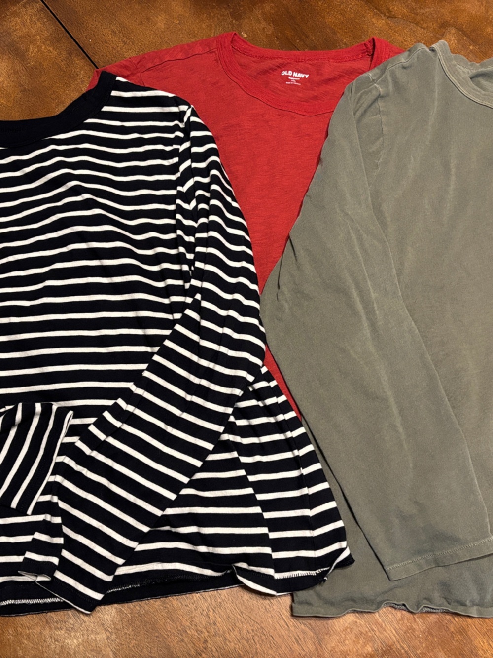 Lot of 3 Old Navy Long-Sleeve Tops/ B&W stripes, Burgundy, Olive